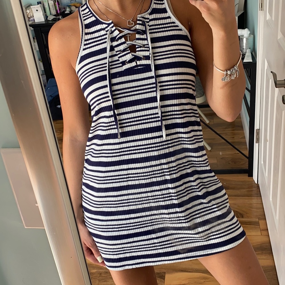 BLUE AND WHITE STRIPED DRESS